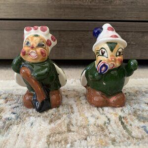 Vintage Japan Anthropomorphic Green Lady Bugs Ceramic Salt & Pepper Shakers